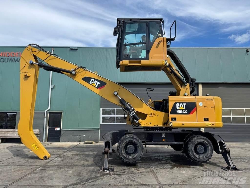 CAT MH3022 Materialumschlag