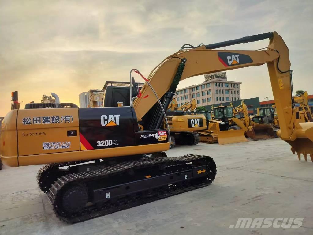 CAT 320 D2L Raupenbagger