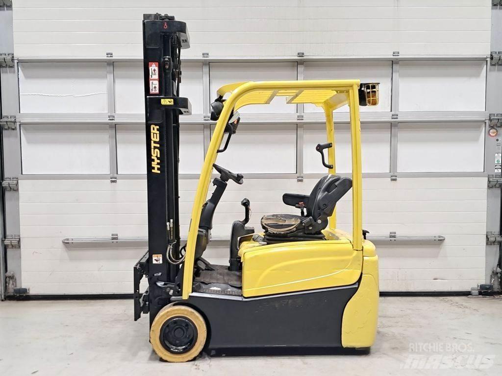Hyster J2.0XNT-640 Elektro Stapler
