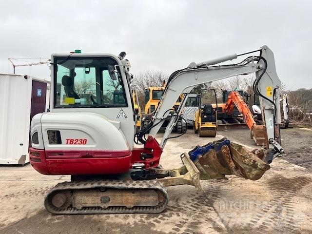 Takeuchi TB 230 Minibagger < 7t