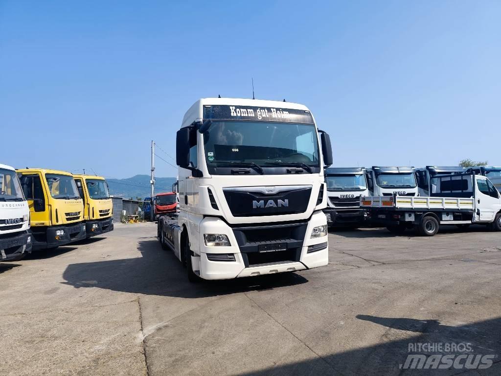 MAN TGX 26.440 Pritschenwagen mit Seilwinde