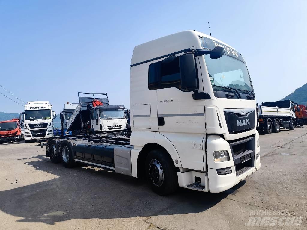 MAN TGX 26.440 Pritschenwagen mit Seilwinde