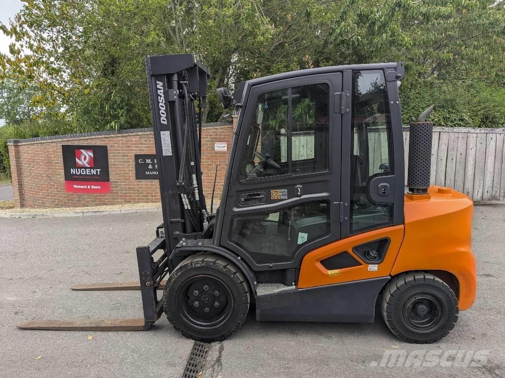 Doosan D 35 C-9 Diesel Stapler
