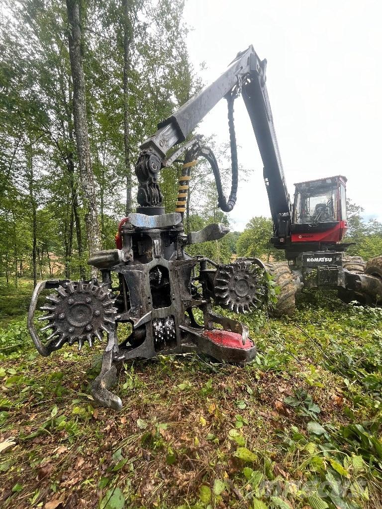 Komatsu 931 Harvester