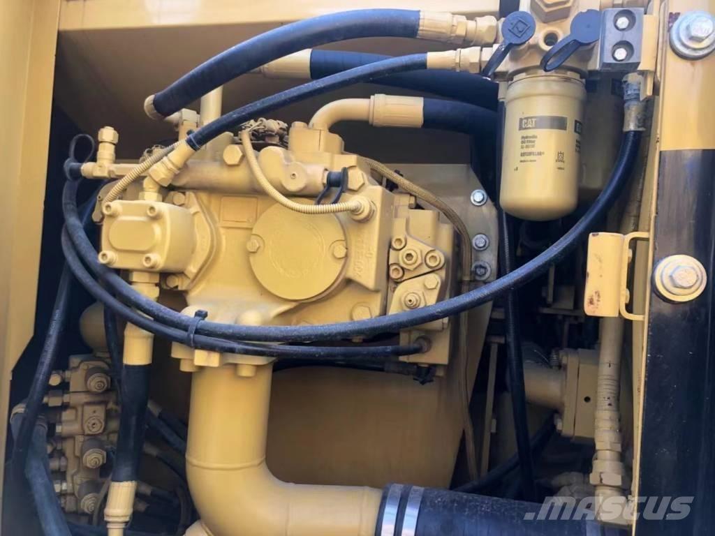 CAT 318C Raupenbagger