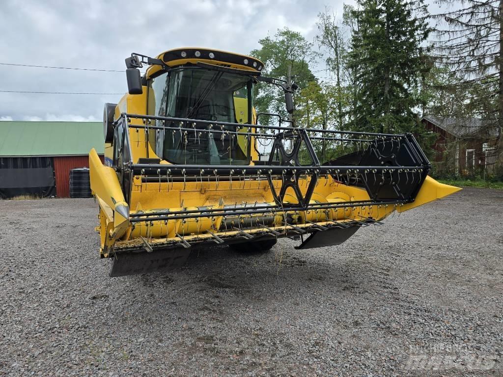 New Holland TC 4.90 Mähdrescher