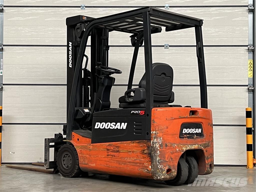 Doosan B18T-5 Elektro Stapler