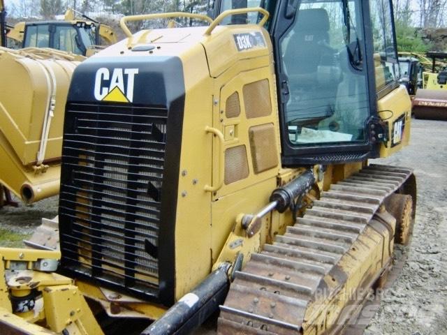 CAT D 3 K 2 XL Bulldozer
