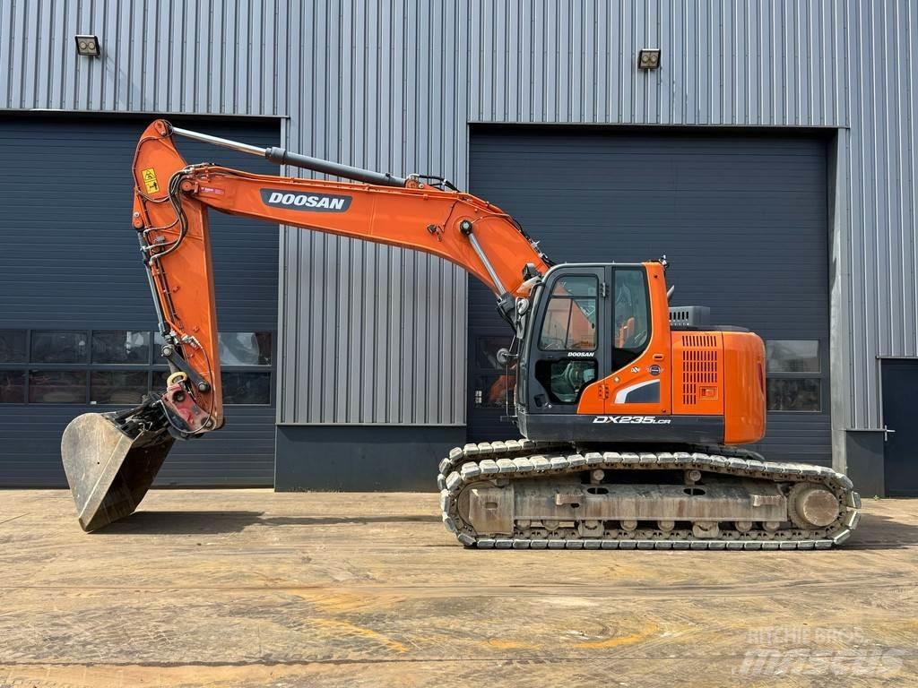 Doosan DX235LCR-5 Raupenbagger