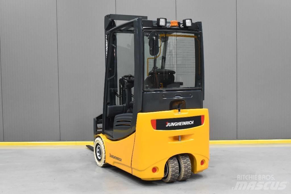 Jungheinrich EFG 215 Elektro Stapler
