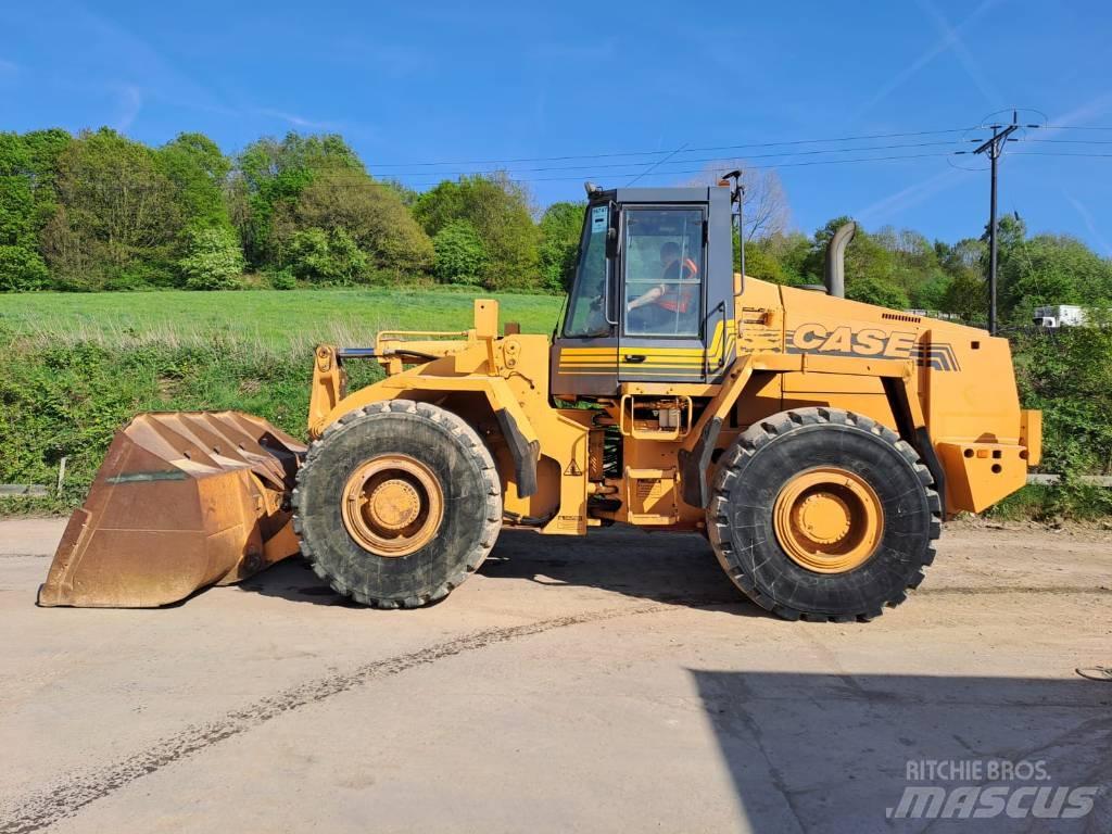 CASE 821 B Radlader