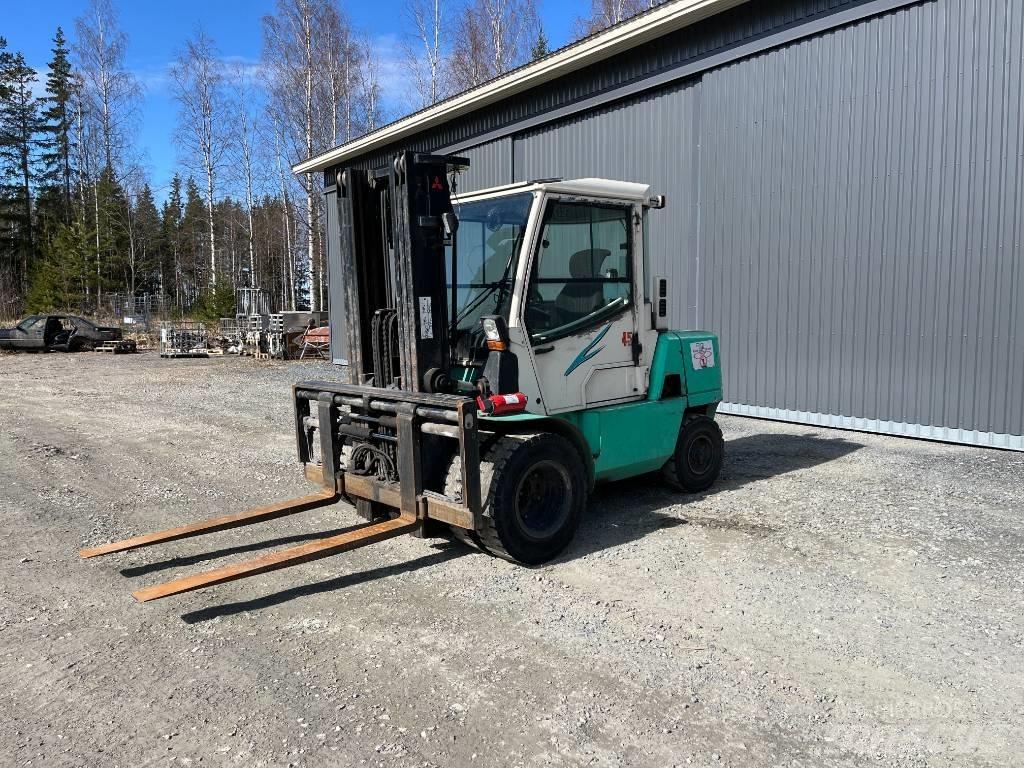 Mitsubishi FD45K2 Diesel Stapler