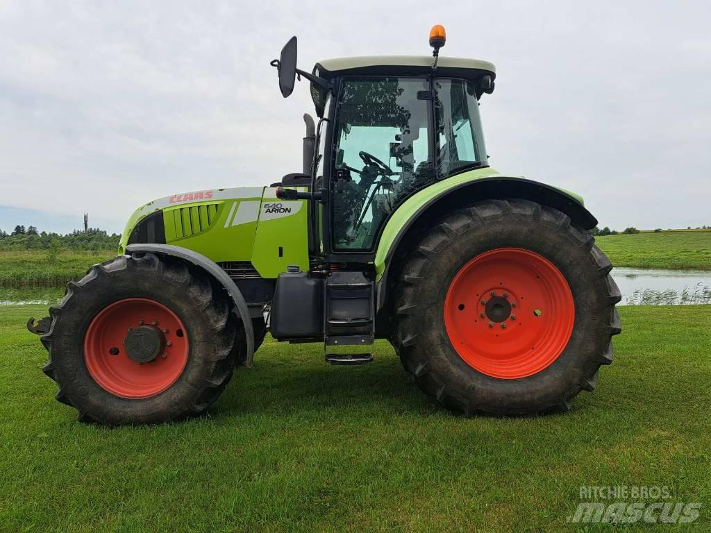 CLAAS Arion 640 Traktoren