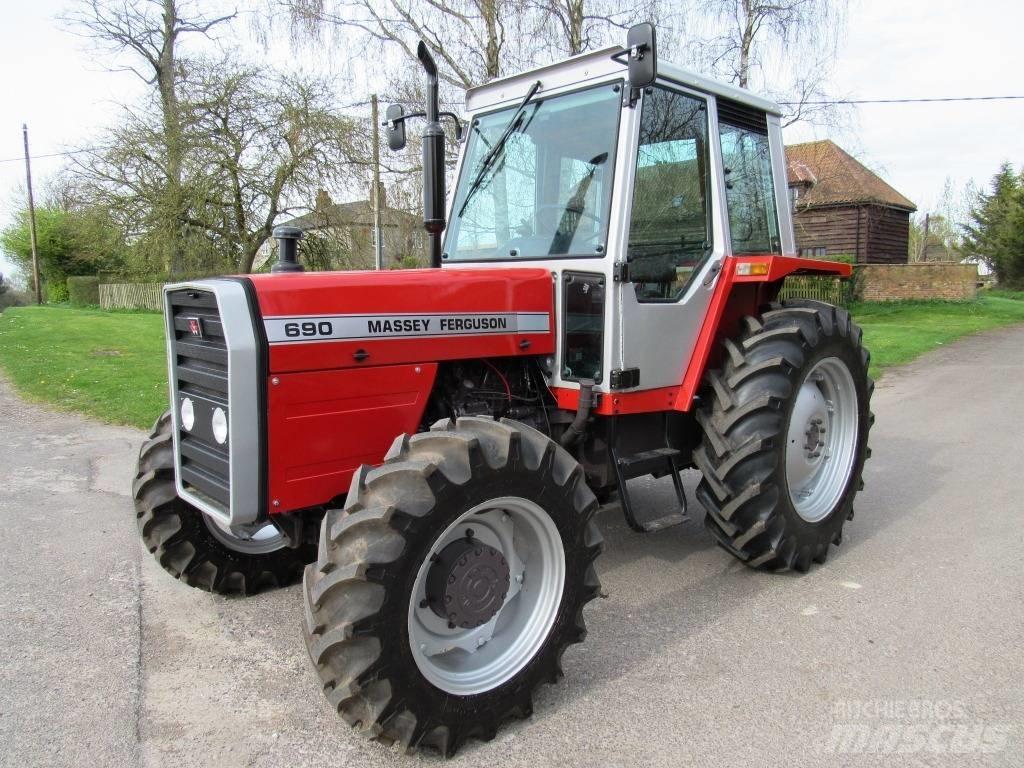 Massey Ferguson 690 Traktoren