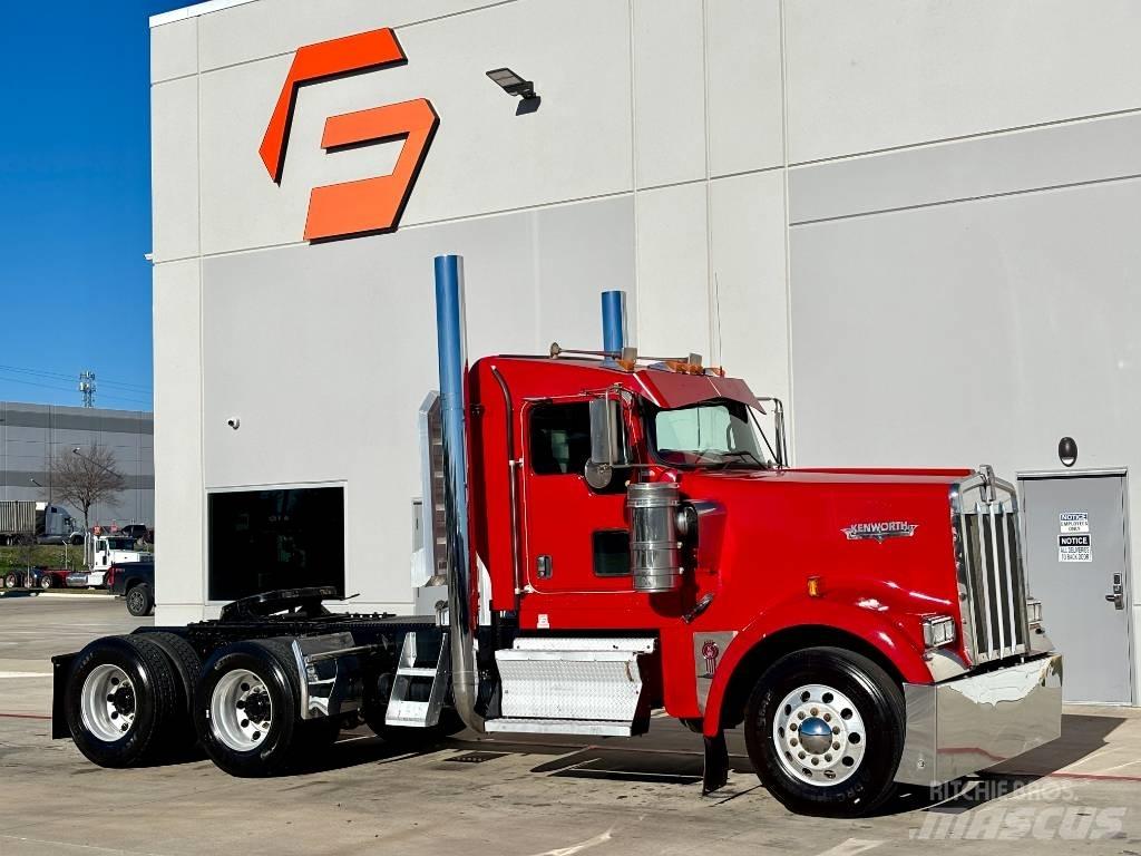 Kenworth W 900 Sattelzugmaschinen