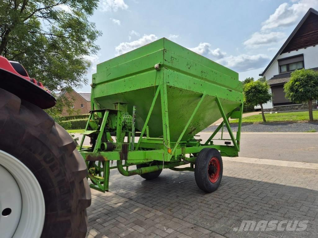  Blaaswagen Graan Trichter