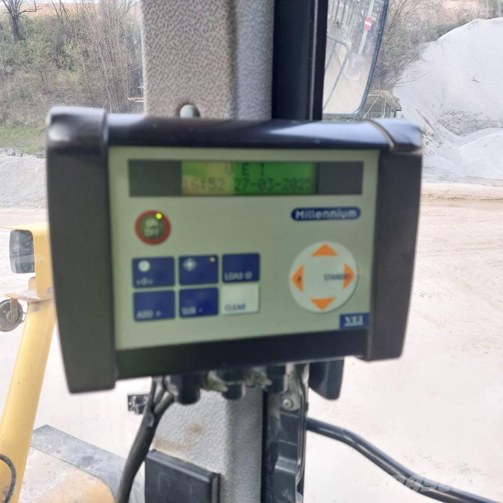 Komatsu WA 600-3 Radlader