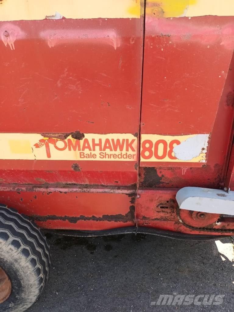 Tomahawk 808 Ballenschredder, -schneider und -wickler