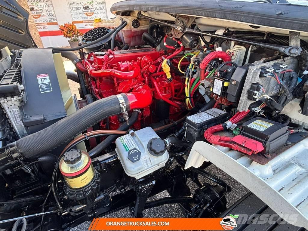 Freightliner M2 Kastenaufbau