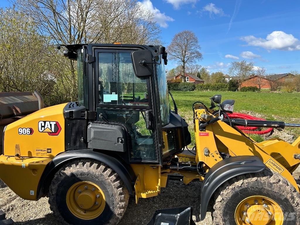CAT 906 Radlader