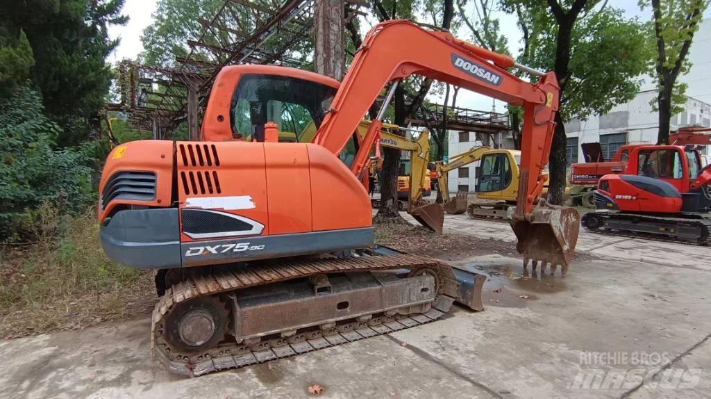 Doosan DX 75-9 C Raupenbagger