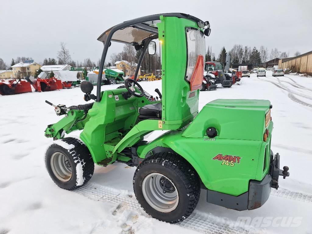 Avant 745 Multifunktionslader