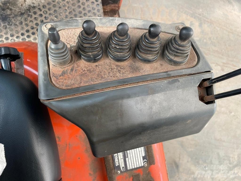 Nissan 25 Diesel Stapler