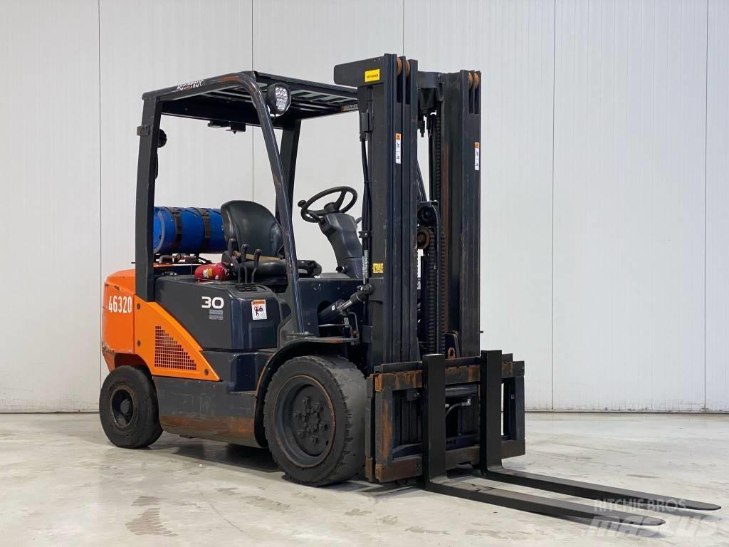 Doosan G30N-7 Gas Stapler
