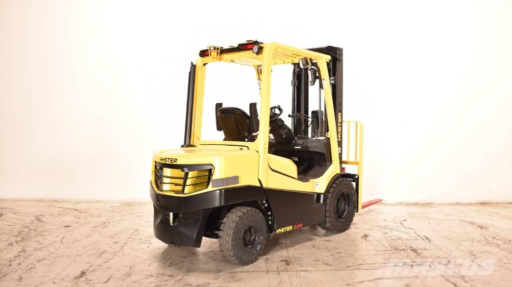 Hyster H3.0A-D Diesel Stapler