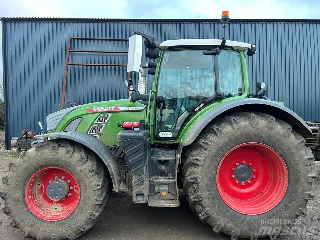 Fendt 724 Profi Plus Traktoren
