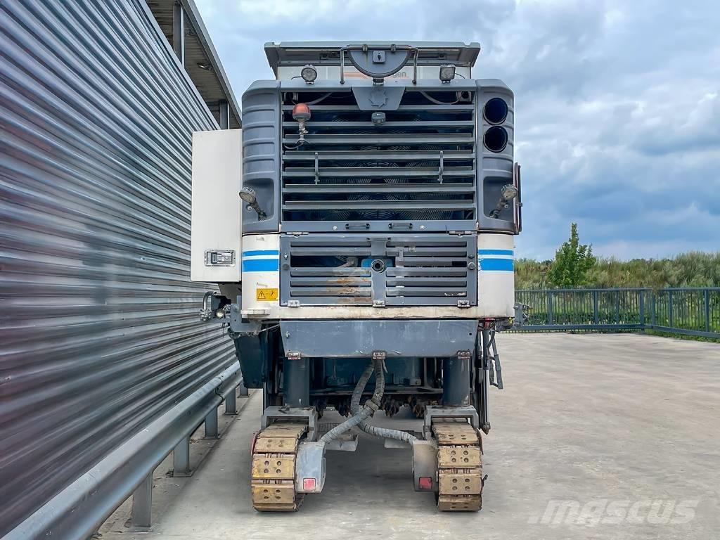 Wirtgen W 210 Asphaltfräsen