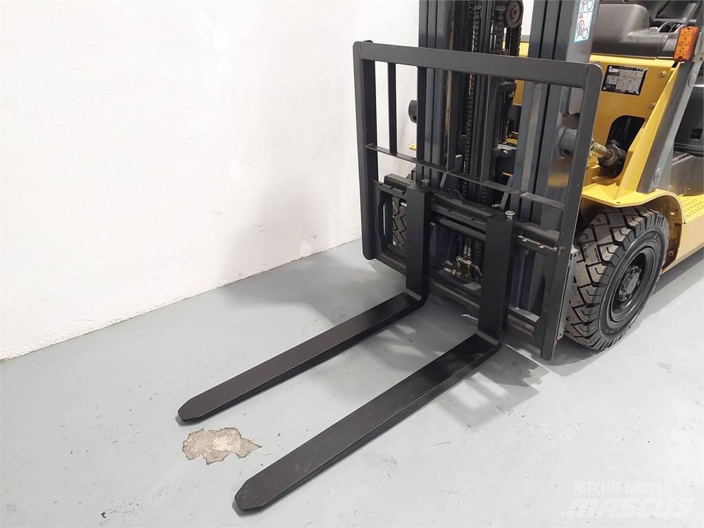 CAT DP18NTD Diesel Stapler