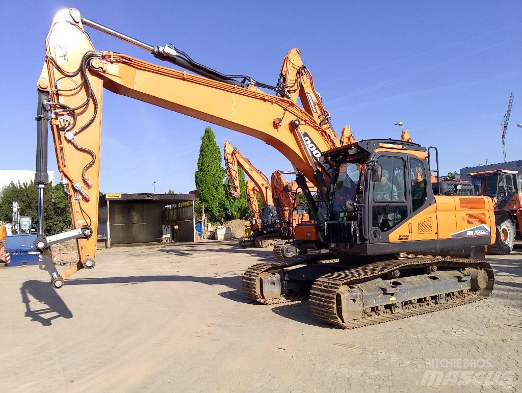 Doosan DX225LC-7 Raupenbagger