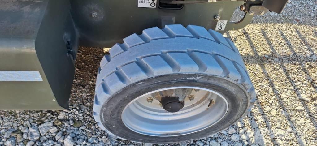 JLG M 3369 Scheren-Arbeitsbühnen