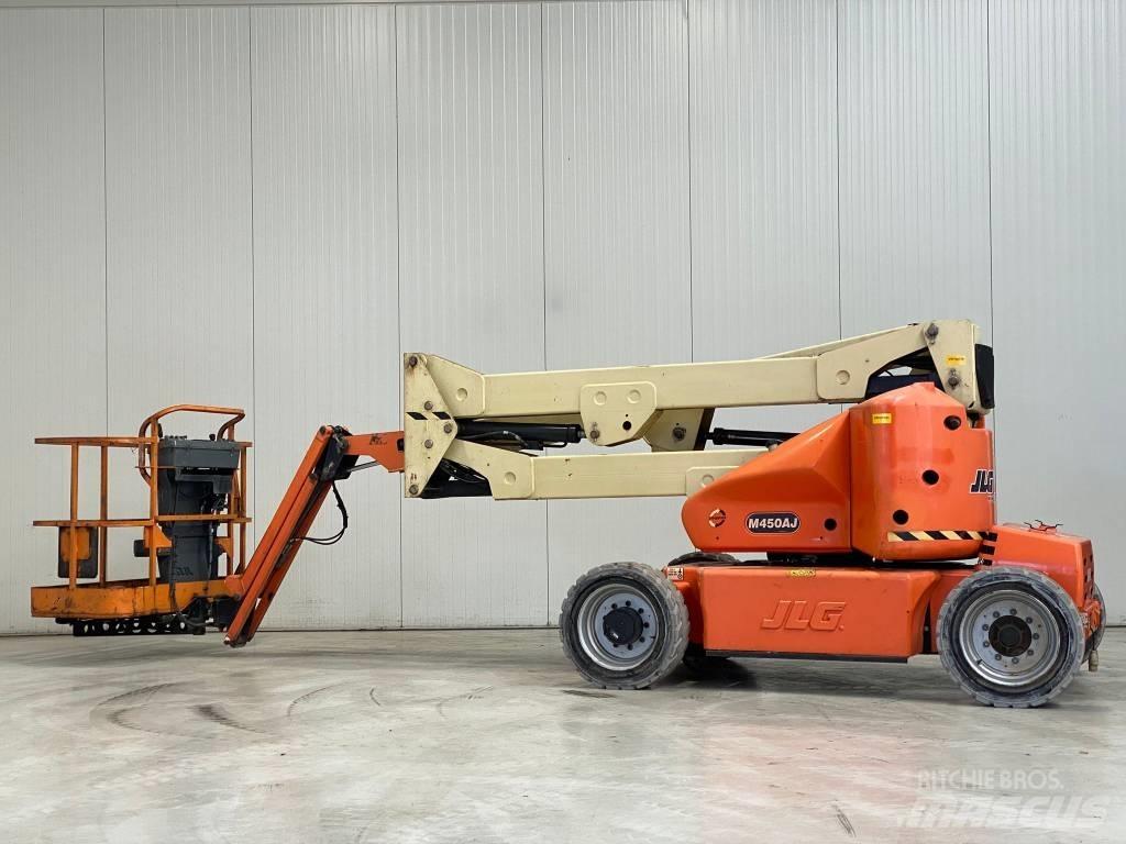 JLG M450AJ Gelenkteleskoparbeitsbühnen