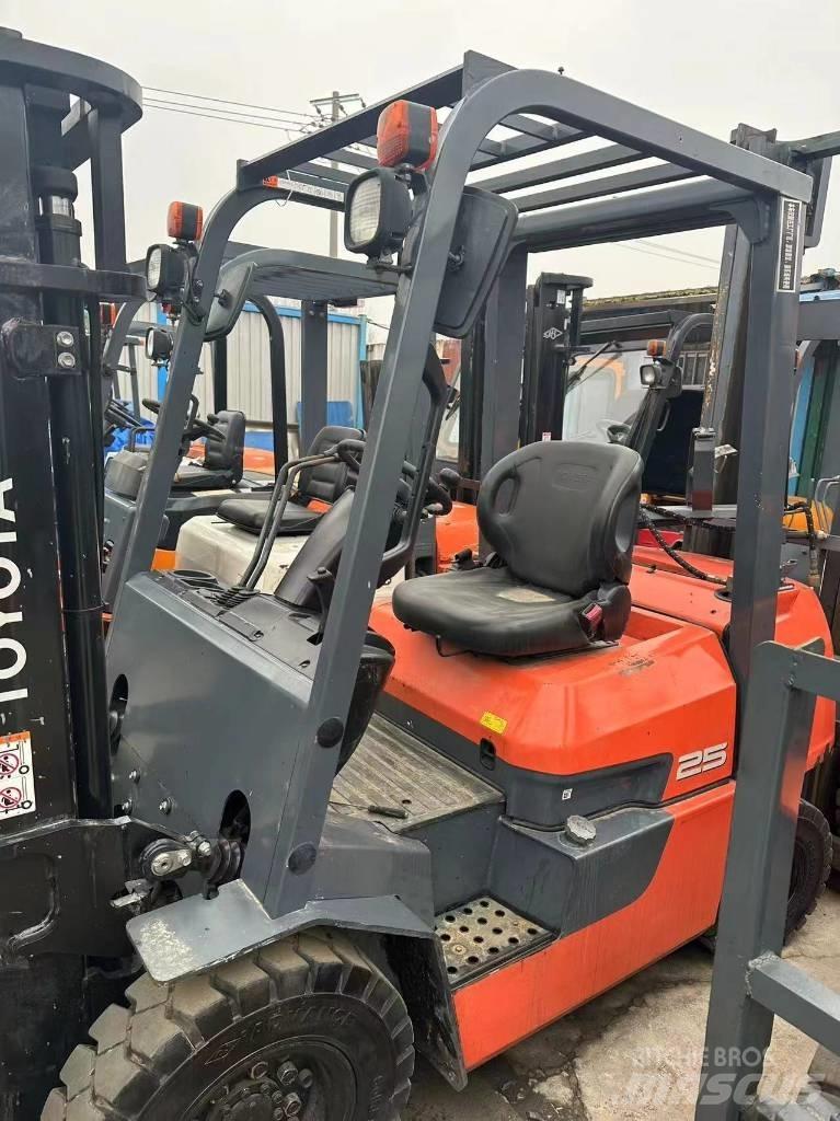 Toyota FD 20 Diesel Stapler