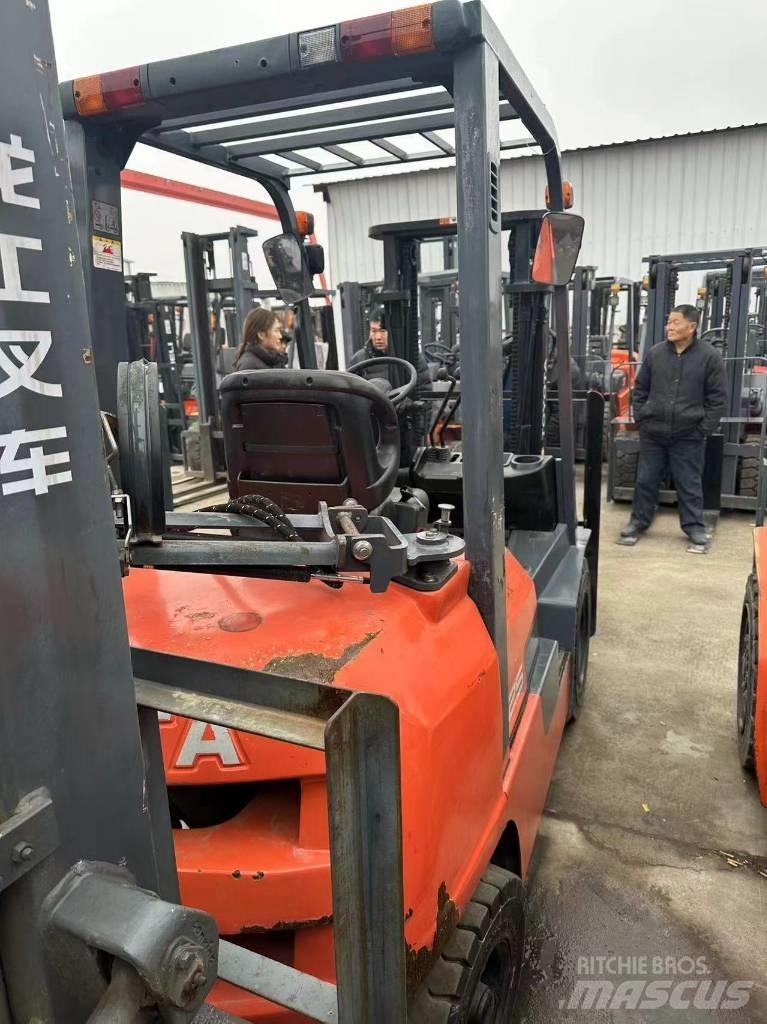 Toyota FD 20 Diesel Stapler
