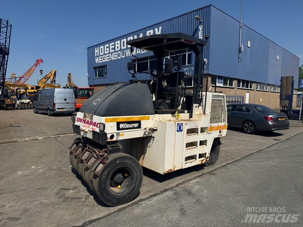 Dynapac CP 142 Gummiradwalzen