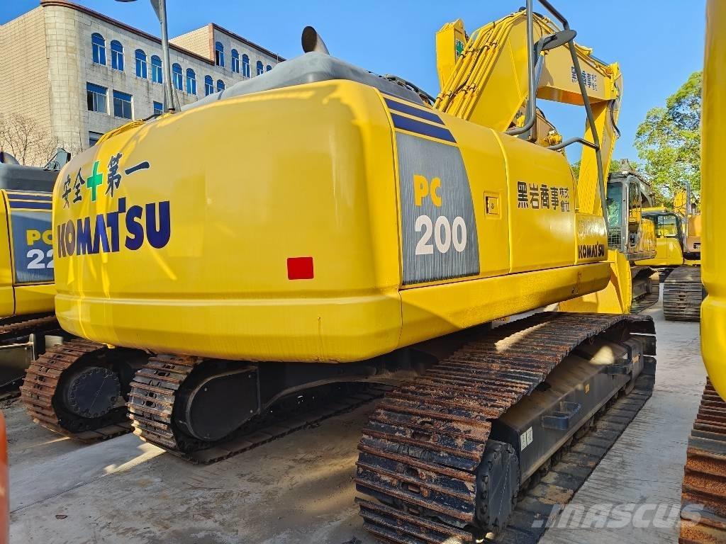Komatsu PC 200-8 Raupenbagger