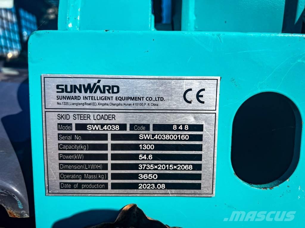 Sunward 4038 Kompaktlader