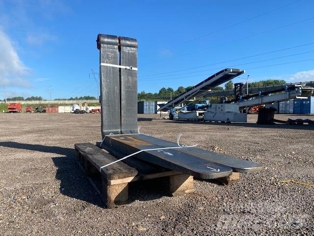 Volvo 8-12 ton Gabeln