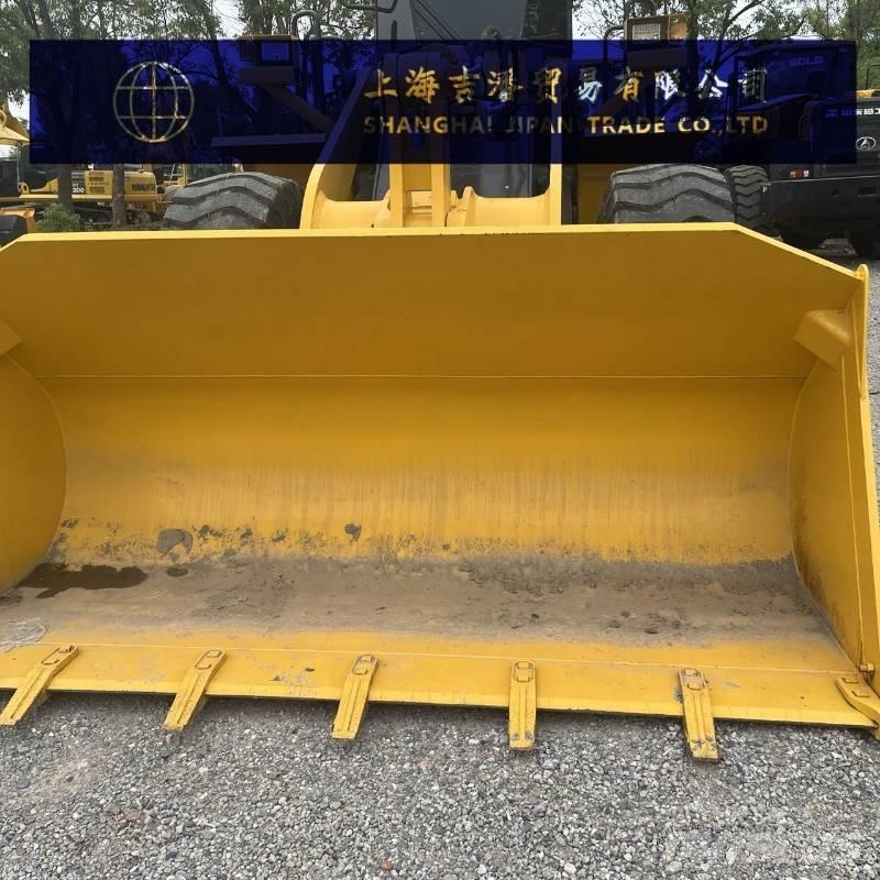 Komatsu WA 380 Radlader