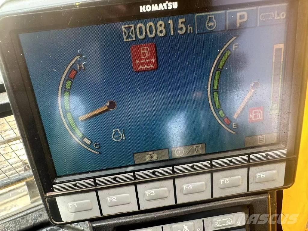 Komatsu PC220-8 Raupenbagger