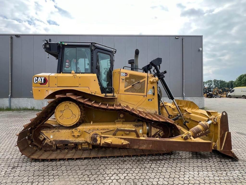 CAT D6XE Bulldozer