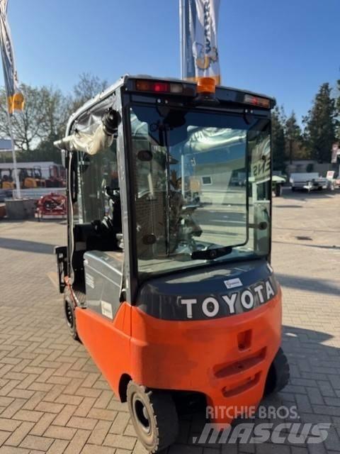 Toyota 8FBMT35 Elektro Stapler