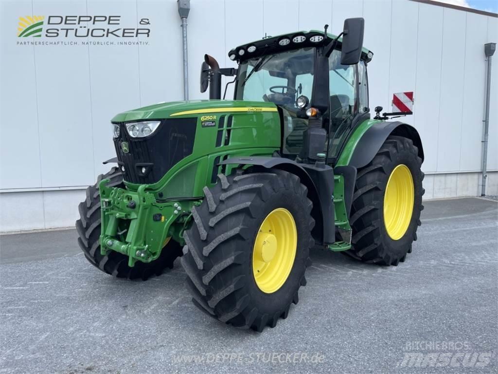 John Deere 6250R Traktoren