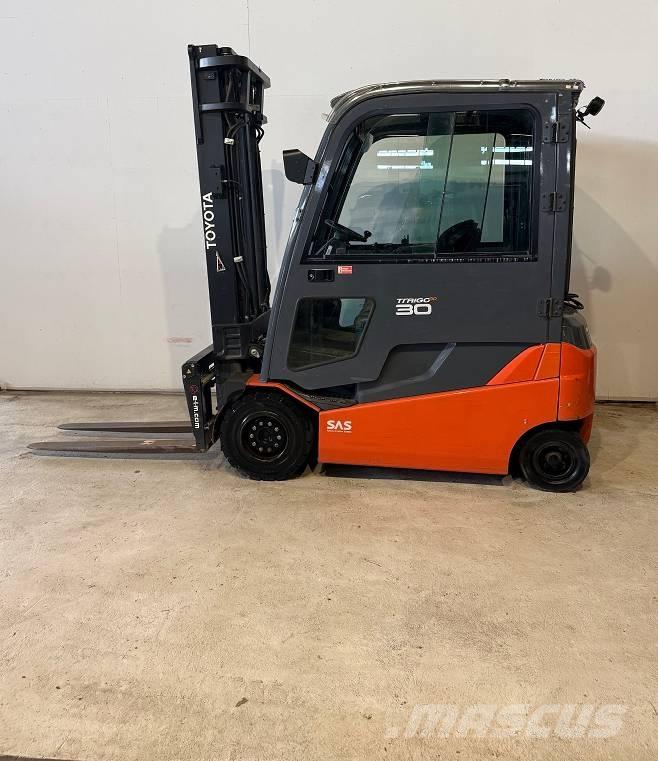Toyota truck 8FBMT30 Elektro Stapler