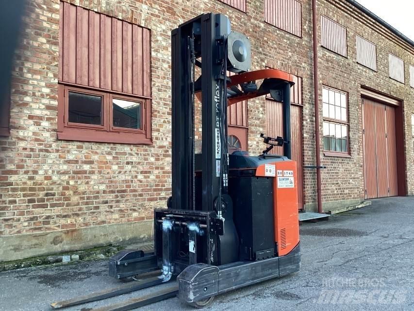 BT RRE 160 Schubmaststapler