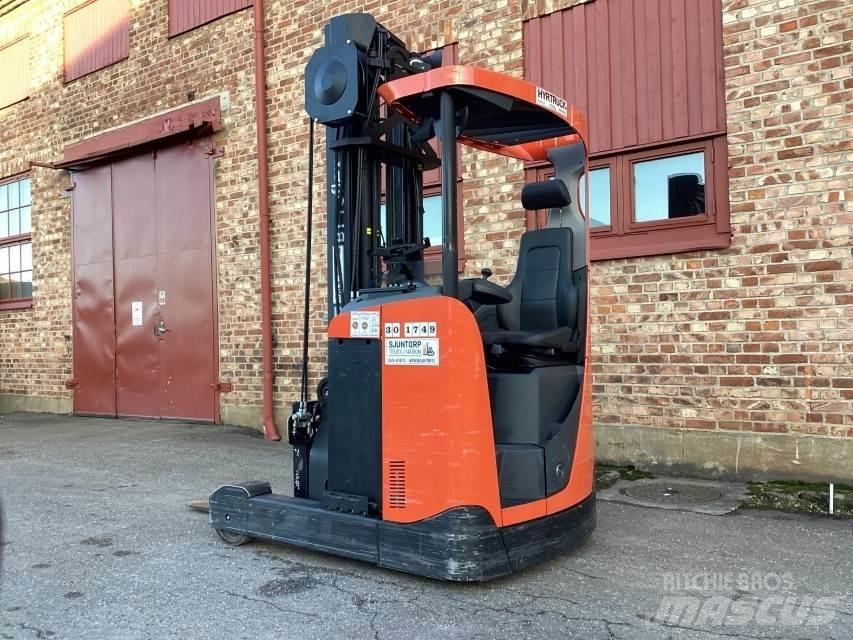 BT RRE 160 Schubmaststapler
