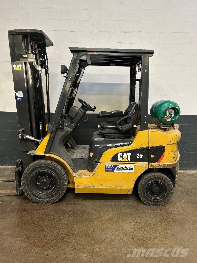 CAT GP 25 N Gas Stapler
